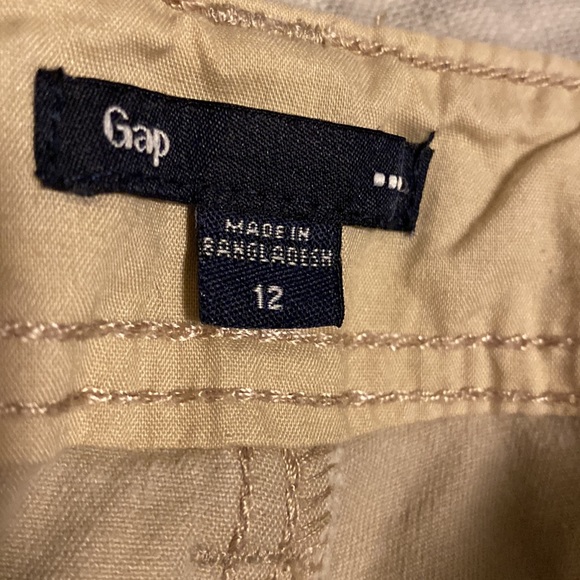 Gap Bermuda Shorts - Picture 2 of 5